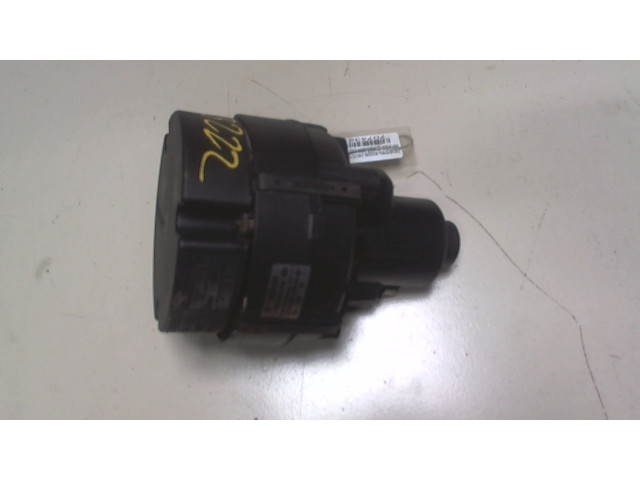 Нагнетатель воздуха (насос продувки) Mercedes C W203 2000-2007