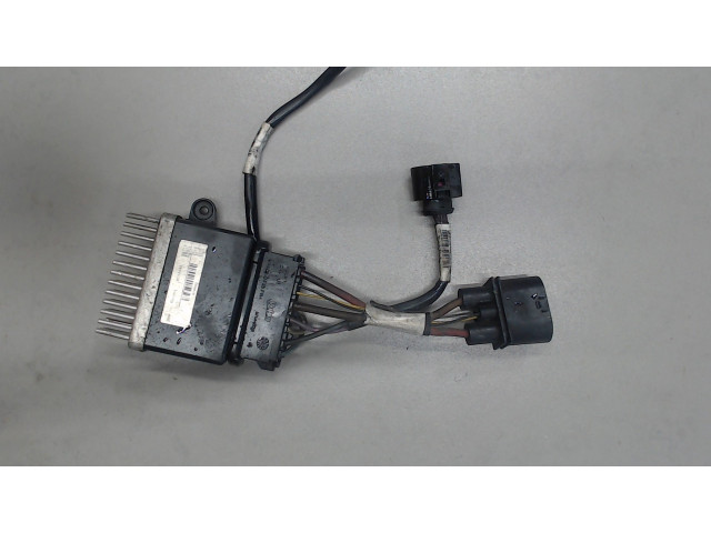 Блок управления вентиляторами Audi A6 (C6) 2005-2011