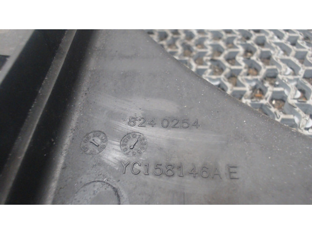 Кожух вентилятора радиатора (диффузор) Ford Transit 2000-2006