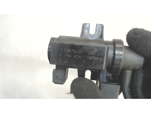 Клапан воздушный (электромагнитный) BMW 1 E87 2004-2011