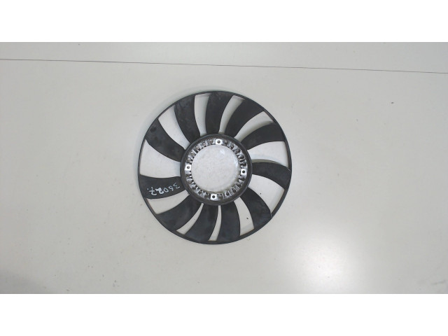 Крыльчатка вентилятора (лопасти) Audi A4 (B5) 1994-2000