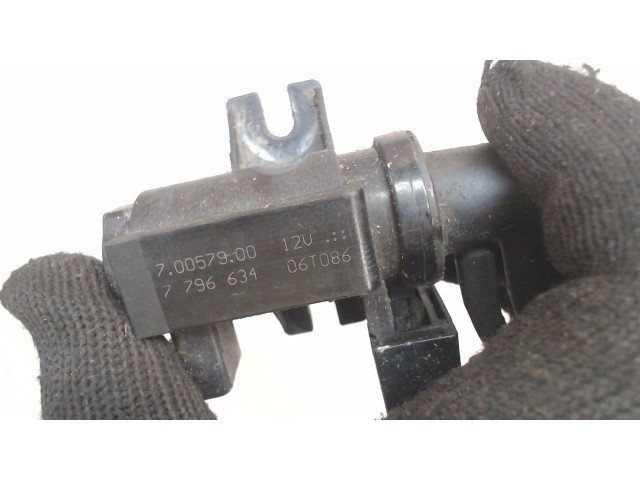 Клапан воздушный (электромагнитный) BMW X5 E53 2000-2007