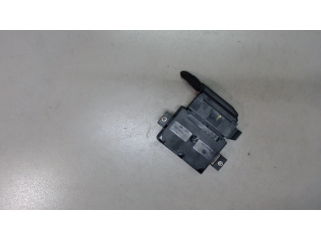 Блок управления стояночным тормозом Audi A6 (C7) 2011-2014