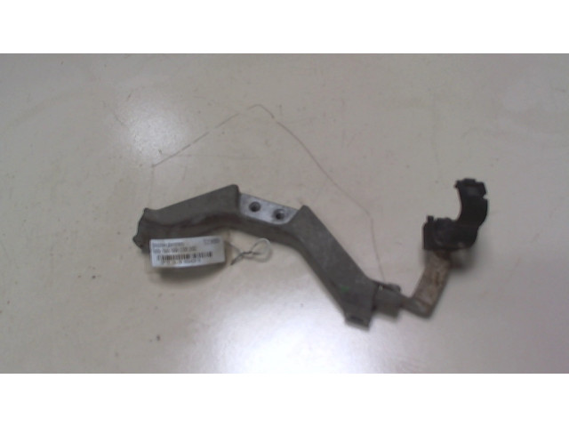 Кронштейн двигателя Toyota Yaris 1999-2006