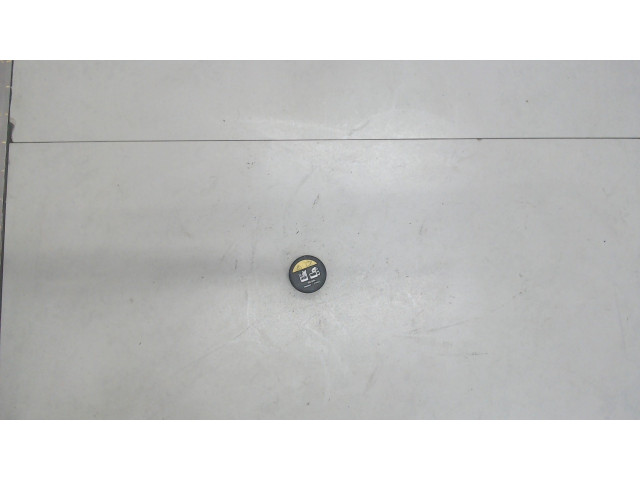 Пробка расширительного бачка Volvo V70 2001-2008