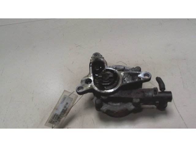 Насос вакуумный Opel Vivaro 2001-2014