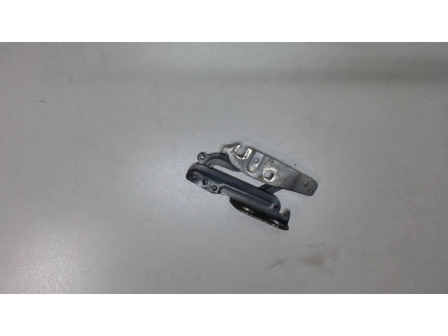 Петля капота Ford Fiesta 2008-2013