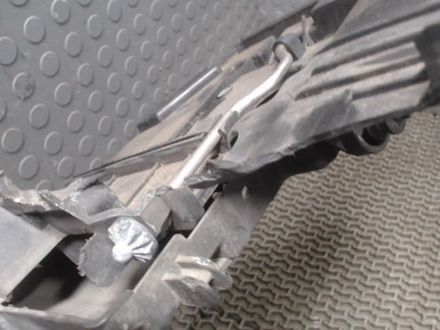 Рамка передняя (телевизор) Volkswagen Touareg 2002-2007