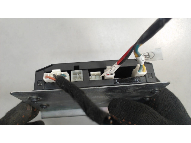 Блок управления прицепного устройства Toyota Highlander 2 2007-2013