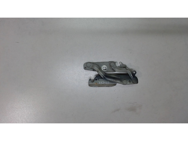 Петля капота Ford Fiesta 2008-2013