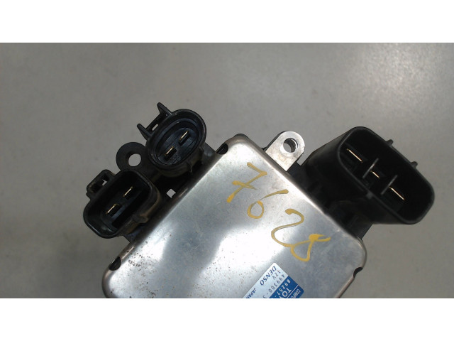 Блок управления вентиляторами Toyota Highlander 2 2007-2013