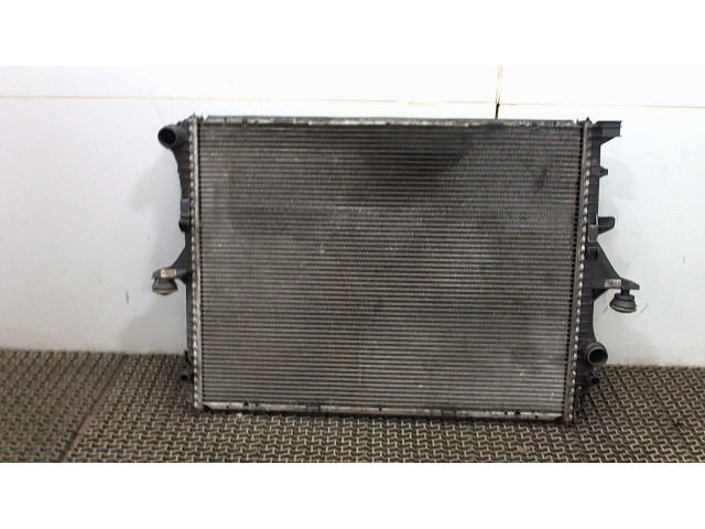 Радиатор охлаждения двигателя Volkswagen Touareg 2002-2007