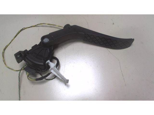 Педаль газа Volkswagen Touareg 2010-2014