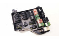 Блок предохранителей b213472 Mitsubishi Carisma
