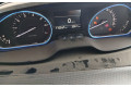 Панель приборов    Peugeot 2008 I       