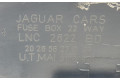 Блок предохранителей LNC2822, 175710 Jaguar XJ X308