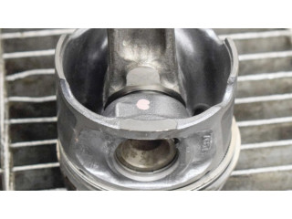 Píst 121008820R, 120A16959R   Dacia Sandero  pro naftový motor 1.5 K9K 612 