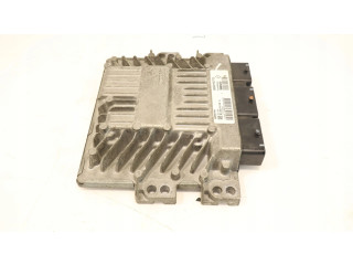 Блок управления двигателем Блок управления S126074106A Renault Clio III