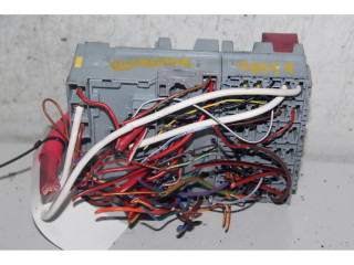 Блок предохранителей    Jeep Renegade    