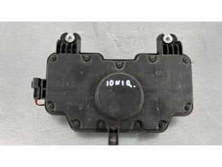 Громкоговоритель в панели