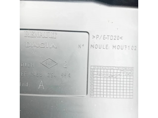 Блок предохранителей 243809584R, M007103 Dacia Dokker