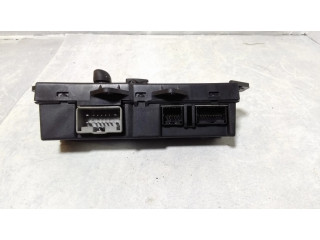 Включатель электрических окон