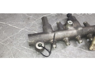 Vstřikovací lišta    Mazda 323     