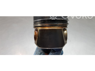 Поршень DDY 04L107065AM001, 03L105401A Skoda Octavia Mk3 (5E)