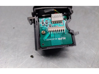 Ручка стеклоочистителей 31268567   Volvo S60