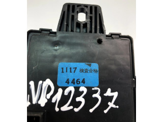 Блок предохранителей 4464 Mitsubishi Eclipse