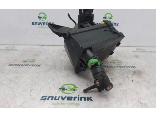 Блок предохранителей K68286175AA, K68282231AA Jeep Compass