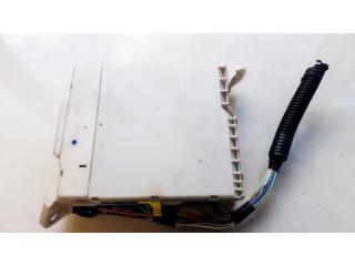 Блок предохранителей 8273053050 Lexus IS 220D-250-350