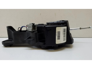 Механизм переключения передач (кулиса) (в салоне)