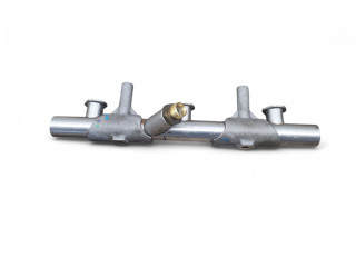 Vstřikovací lišta 06E130090AJ Audi Q7 4M