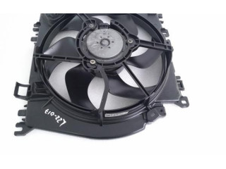 Вентилятор радиатора     8200525991    Renault Clio III 