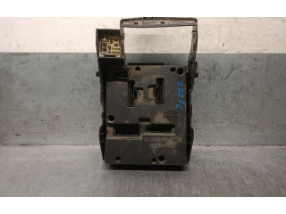 Pojistková skříňka Řídící jednotka BSM 7703297929, 7703297929 Renault Megane I 1998