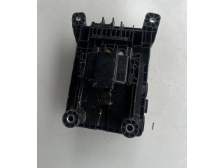 Блок предохранителей  68602404AA, 68347011AC   Jeep Grand Cherokee WL    