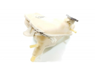 Расширительный бачок охлаждающей жидкости