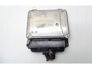 Блок управления двигателем Блок управления 03L906018QK Skoda Yeti (5L)