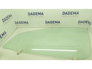 Основное стекло передних дверей (четырехдверного автомобиля)