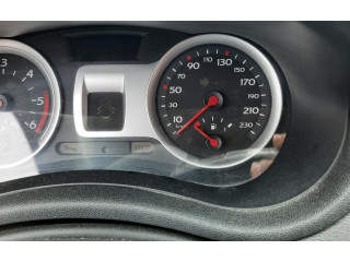 Панель приборов 8200060289 Renault Clio I