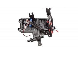 Блок предохранителей A1645402372 Mercedes-Benz R W251