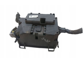 Блок предохранителей     Opel Meriva B    