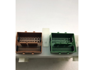 Блок предохранителей  30765624AE   Volvo V70    