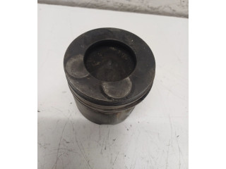 Píst 04L110   BMW X5 F15     