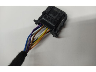 Зеркало электрическое        Skoda Fabia Mk3 (NJ)  2015 - 2021 года   