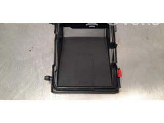 Блок предохранителей  9678633380   Peugeot Partner III    