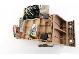 Блок предохранителей  82201FG010, 805300   Subaru Forester SH    