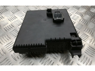 Pojistková skříňka 8676391, 12217799 Volvo XC90 2004