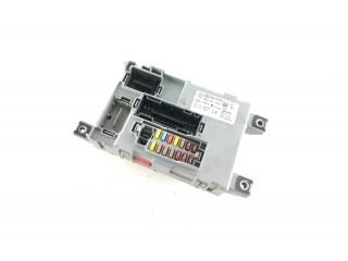 Блок предохранителей 00519217570, 28340956 Opel Combo D